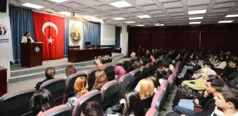 Gaziantep Üniversitesi'nde Cumhuriyet Paneli Düzenlendi