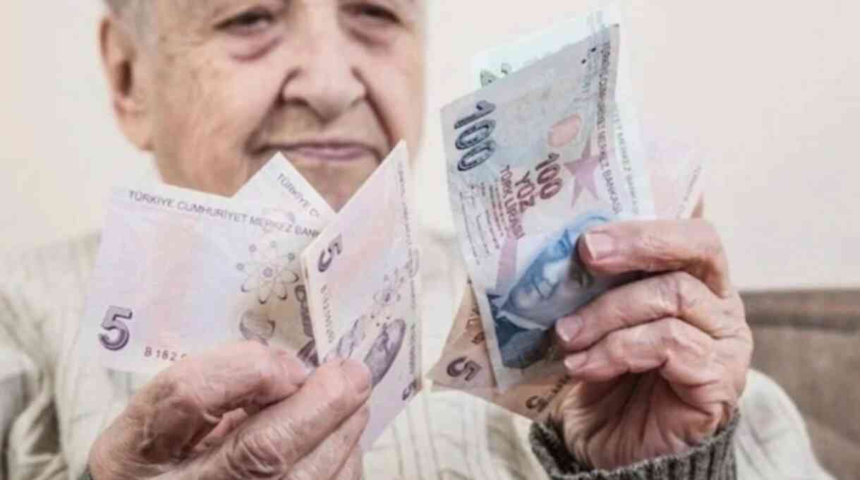 İBB PAZAR DESTEĞİ BAŞVURU EKRANI! Emeklilere pazar desteği (10 Bin TL) başvuru şartları nedir, nasıl yapılır?