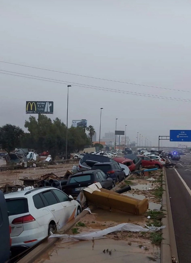 İspanya'nın Valencia Bölgesinde Sel Felaketi: Ölü Sayısı 72'ye Yükseldi