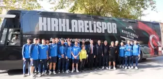 Kırklareli Belediyesi'nden Kırklarelispor'a Takım Otobüsü Tahsisi