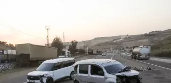 Cizre'de Zincirleme Trafik Kazası: 2 Yaralı