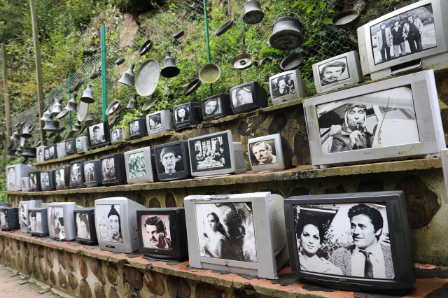 Arab tourists flock to the facility that resembles horror movies in Trabzon