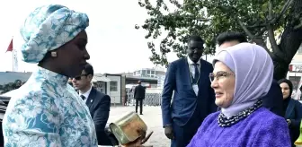 Emine Erdoğan, Senegal Cumhurbaşkanının eşi Marie Khone Fay ile bir araya geldi