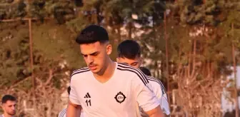 Altay'ın 18 Yaşındaki Yetenekli Orta Saha Oyuncusu Ferhat Öncel Profesyonel Sözleşme İmzaladı