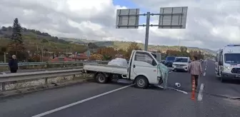 Bilecik'te Üç Araçlı Kaza: 1'i Ağır 2 Yaralı