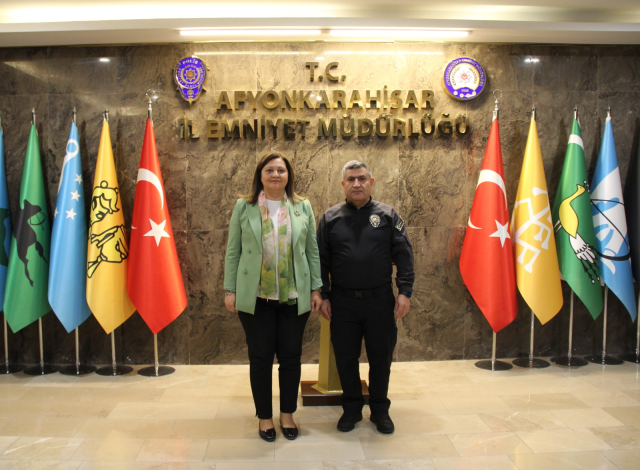 Burcu Köksal, who did not attend the CHP's Esenyurt rally, visited the Provincial Police Chief