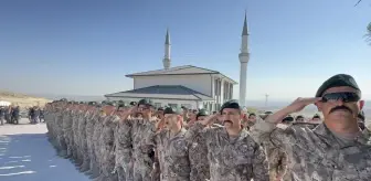 Konya'da özel harekat yerleşkesine yaptırılan cami ibadete açıldı