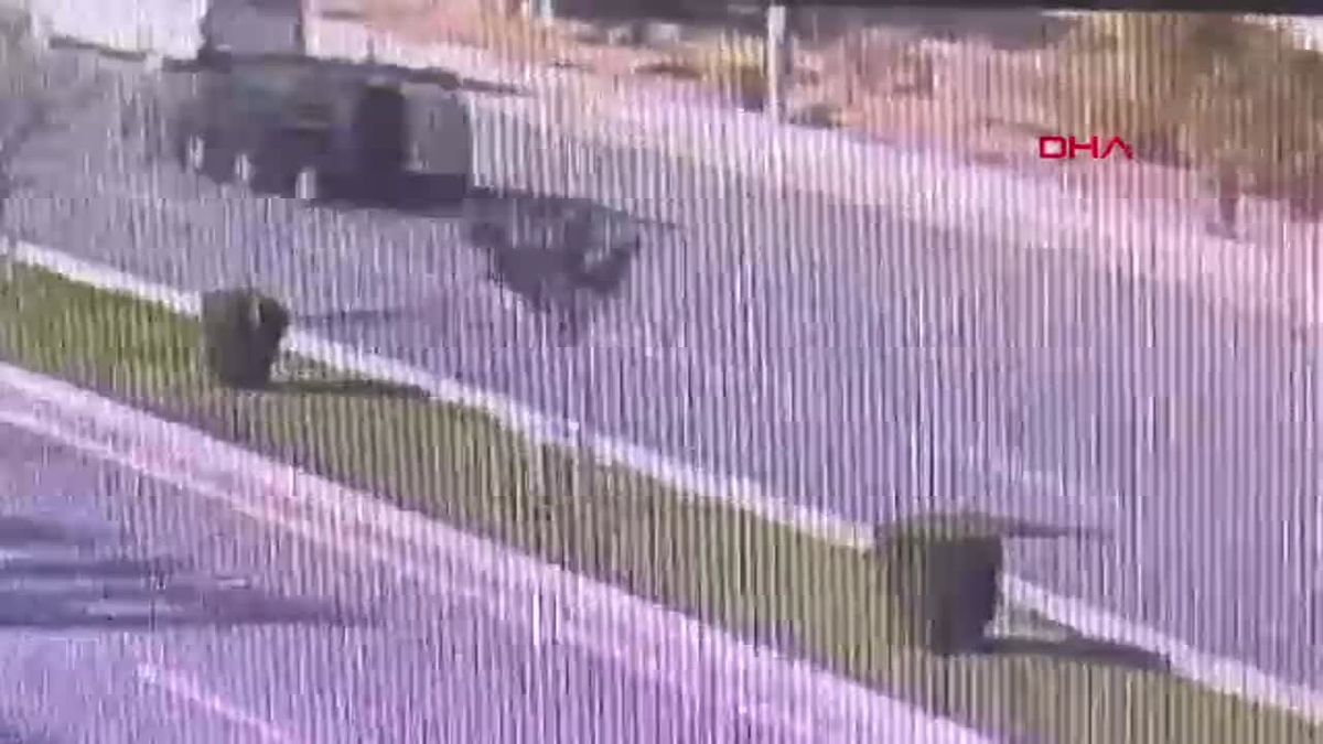 Afyonkarahisar'da Minibüs Kazası: İki Iraklı Yolcu Ağır Yaralandı