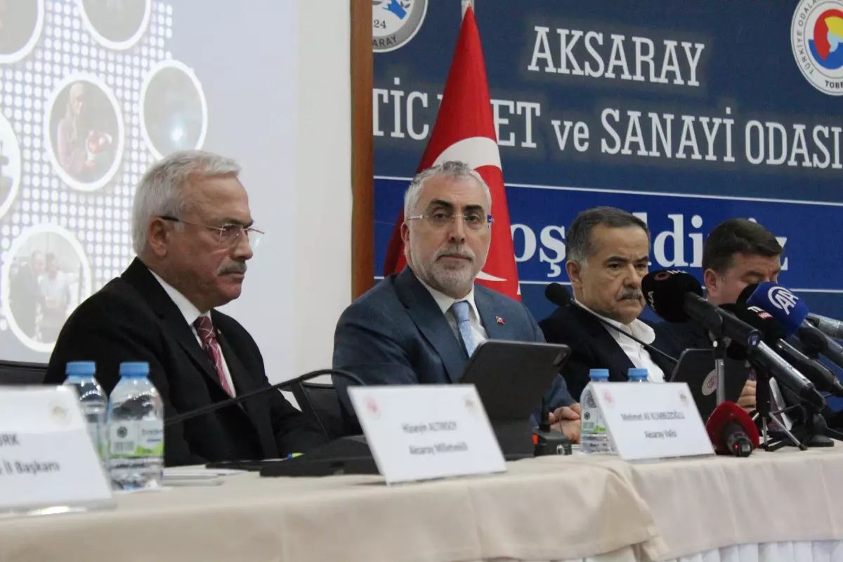 Çalışma Bakanı Işıkhan: İş Kanunu'nda Revizyon Sürecindeyiz