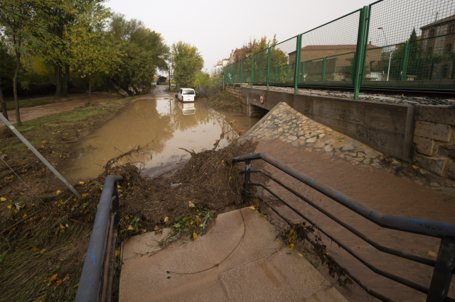 The death toll from the flood disaster in Spain has risen to 211