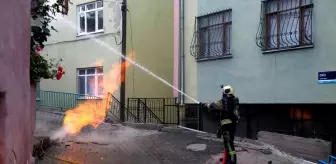 İzmit'te Doğal Gaz Borusunun Delinmesi Sonucu Yangın Çıktı