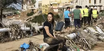 Sel felaketinde ölü sayısını 200'ü aştığı İspanya'da 2000 kişiden haber alınamıyor