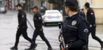 Ataşehir'de polis memuru, tartıştığı meslektaşını silahla bacağından vurdu