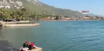 Akyaka'da Kasım Ayında Güneş ve Deniz Keyfi