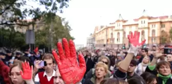 Sırbistan'da Tren İstasyonu Kazası Sonrası Protestolar