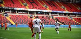 Sakaryaspor, Yeni Malatyaspor'u 1-0 Önde Tamamladı