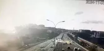 İstanbul'da Zincirleme Trafik Kazası: 2 Ölü, 4 Yaralı