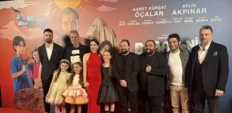 Baba Beni Güldürsene Filminin Galası İstanbul'da Yapıldı