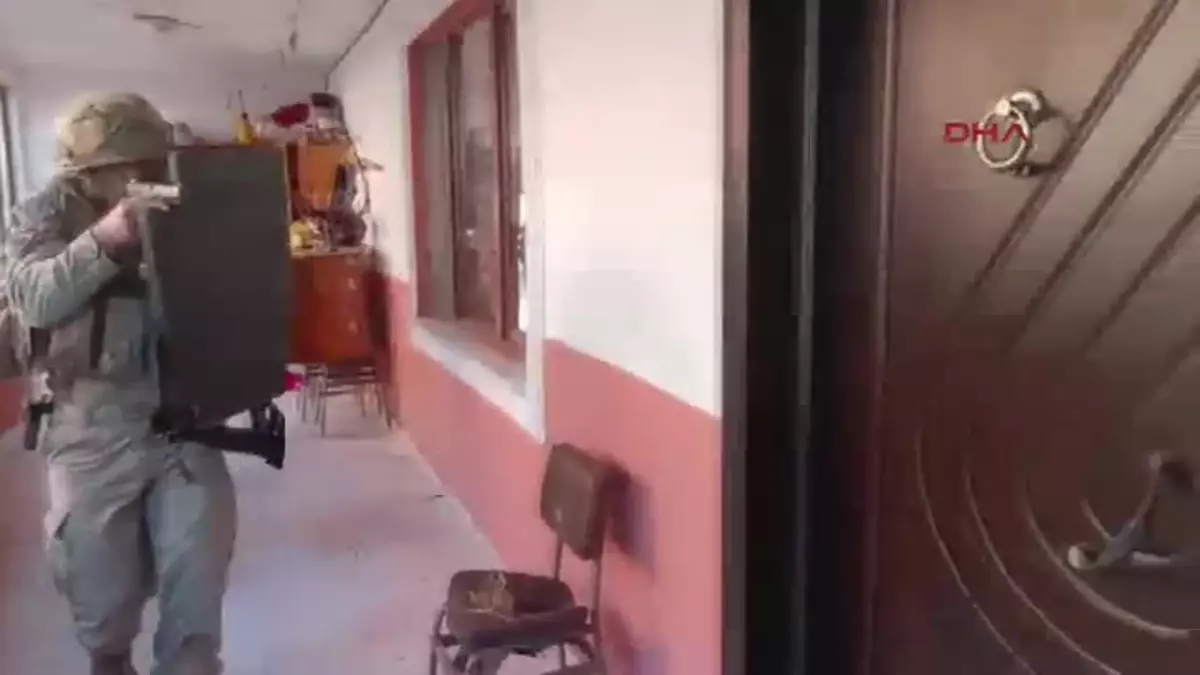 Bursa'da Uyuşturucu Operasyonu: 10 Gözaltı, 6 Tutuklama