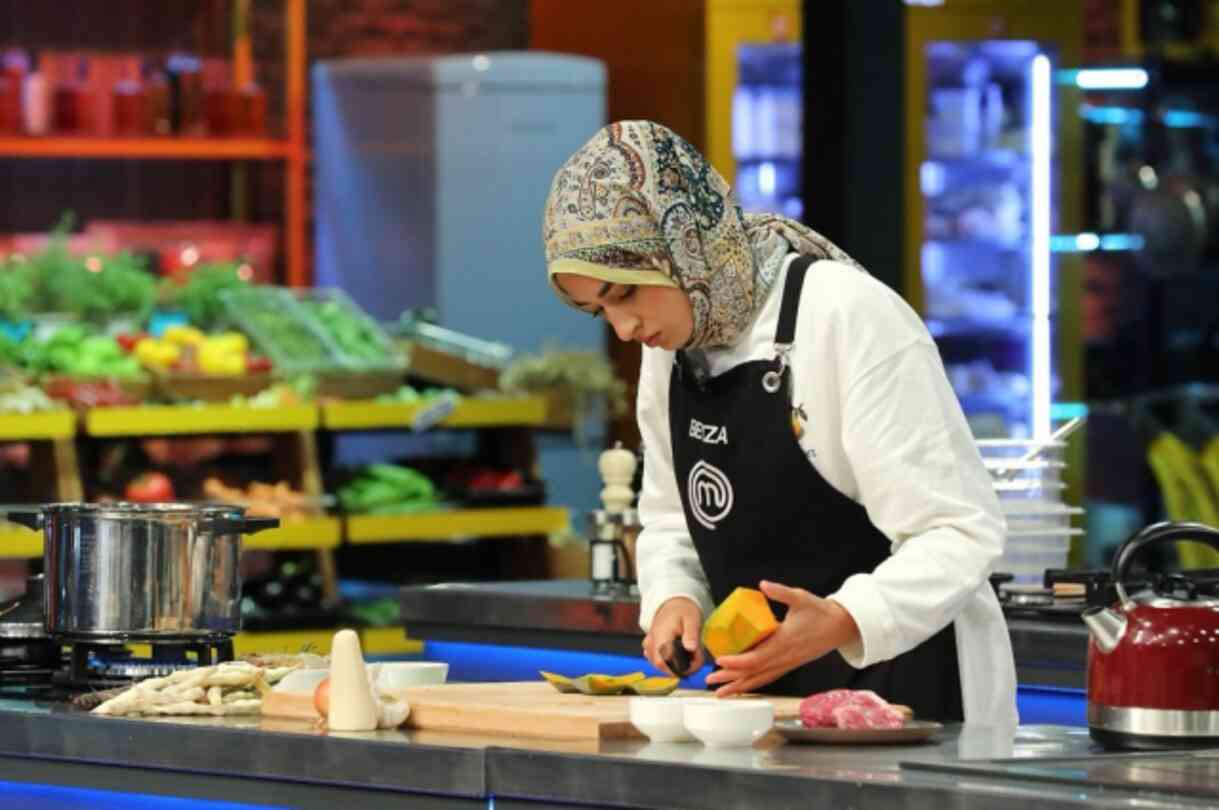 MASTERCHEF BEYZA ELENDİ Mİ? MasterChef Beyza yarışmadan ayrılacak mı?