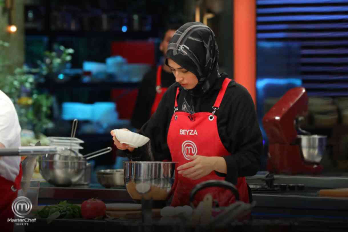 MasterChef Beyza'ya ne oldu, son durum ne? MasterChef Beyza'nın yüzü nasıl yandı?