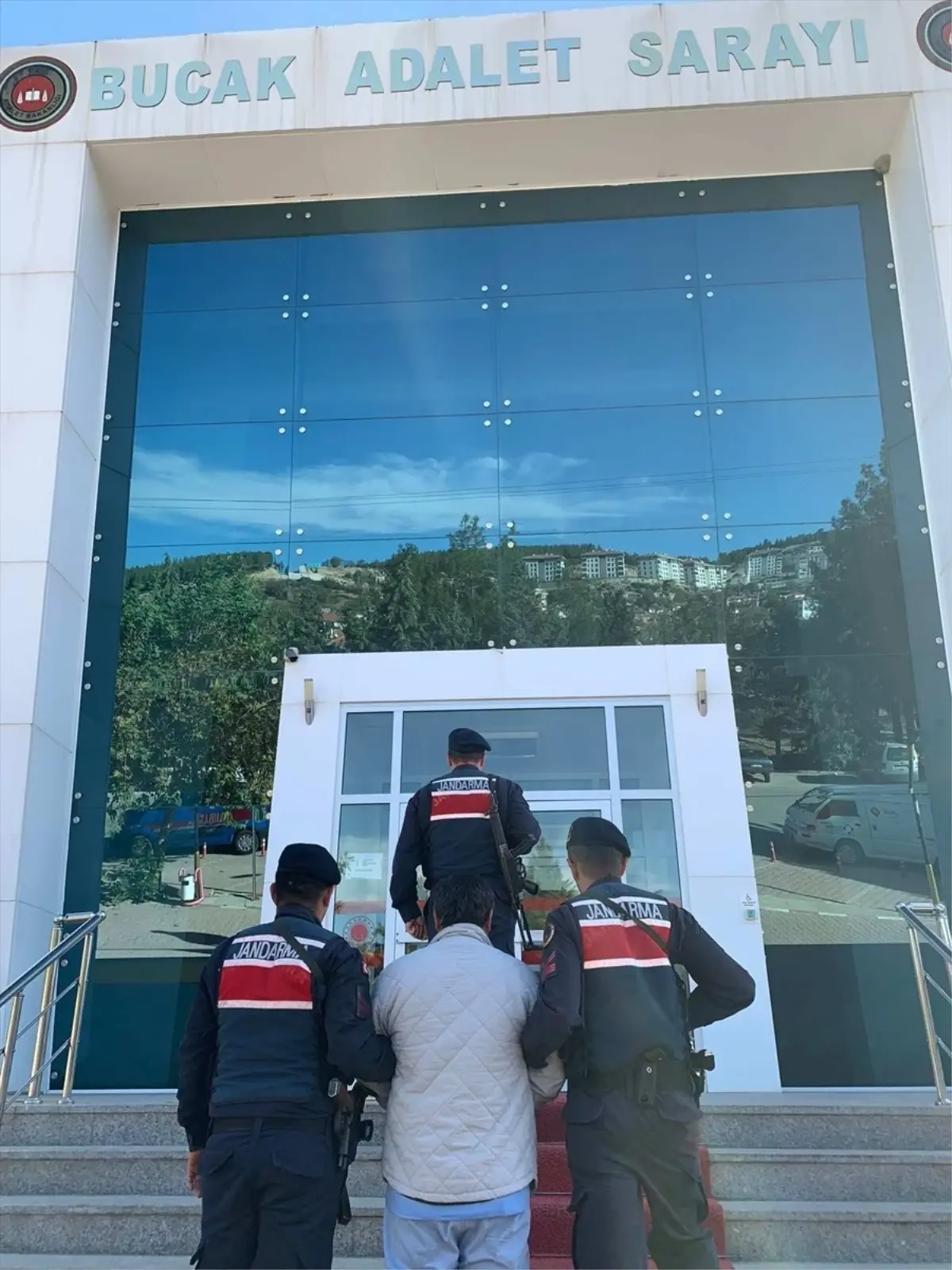 Burdur'da Kaçakçılık Operasyonunda 1 Kişi Tutuklandı