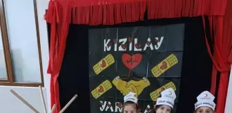 Kur'an Kursu Öğrencilerinden Kızılay Haftası Kutlaması