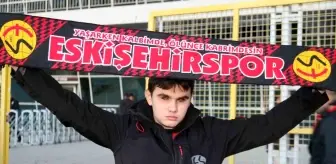 Görme Engelli Genç Taraftarın Eskişehirspor Sevgisi