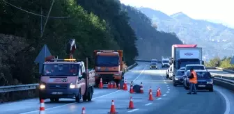 Ardeşen'de Heyelan Sonrası Ulaşım Kontrol Altına Alındı