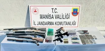 Manisa'da Silah Kaçakçılığı Operasyonu: 10 Gözaltı