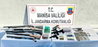 Manisa'da Jandarma Operasyonu: Çok Sayıda Silah ve Uyuşturucu Ele Geçirildi