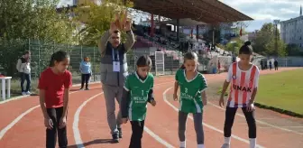 Lüleburgaz'da Kurtuluş Etkinlikleri Kapsamında Atletizm Yarışması Düzenlendi