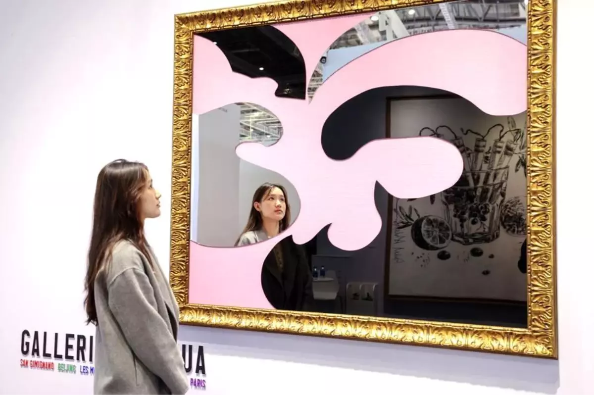 Çin Uluslararası İthalat Fuarı'nda Antika ve Güzel Sanatlar Sergisi yoğun ilgi gördü