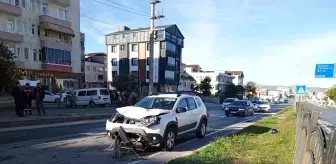 Bafra'da Yolculuk Faciası: Yaya Geçidinde Motosiklete Otomobil Çarptı