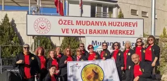 Düm KA Ritim Topluluğu'ndan Mudanya Huzurevi'ne Eğlenceli Ziyaret