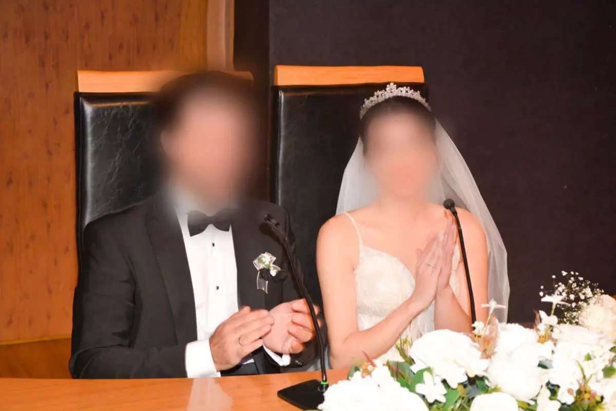 Eşinin Gece Süpürmesi Boşanma Sebebi Oldu