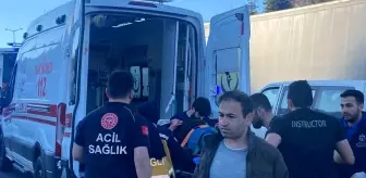 TEM Otoyolu'nda Cezaevi Aracı Kazaya Karıştı: 1 Mahkum ve 4 Jandarma Yaralı