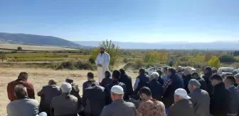 Manisa'da Yağmur Duası ve İmece Usulü Yemek Hazırlığı