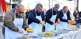 Kızıldamlar Kestane Kabağı Festivali'nde Kabak Soyma Yarışması Yapıldı