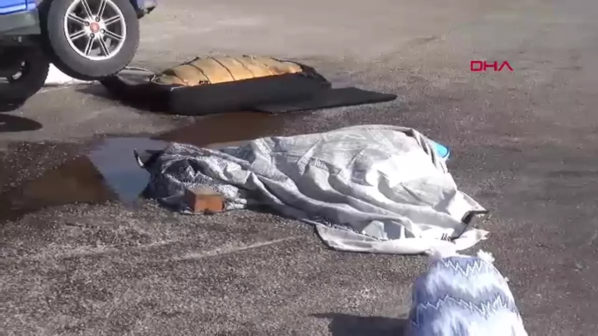 Adana'da Kamyonun Çarptığı Otomobildeki Kadın Hayatını Kaybetti