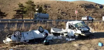 Erzurum'da Balık Yüklü Kamyonet Takla Attı: 5 Yaralı