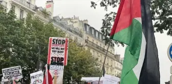 Paris'te Gazze'ye Destek Gösterisi Düzenlendi