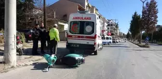 Tavşanlı'da Motosiklet ve Otomobil Çarpıştı: 1 Yaralı