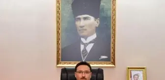 Vali Çiçek: 'Atatürk; yaktığı bağımsızlık meşalesiyle tarihe ışık tutmuştur'