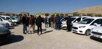 Van'da İkinci El Açık Oto Pazarında Fiyatlar Yükseliyor