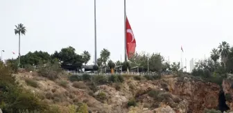 Atatürk'ün Vefatının 86. Yılında Antalya'da Saygı Duruşu