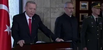 Cumhurbaşkanı Erdoğan başkanlığındaki devlet erkanı Anıtkabir'de