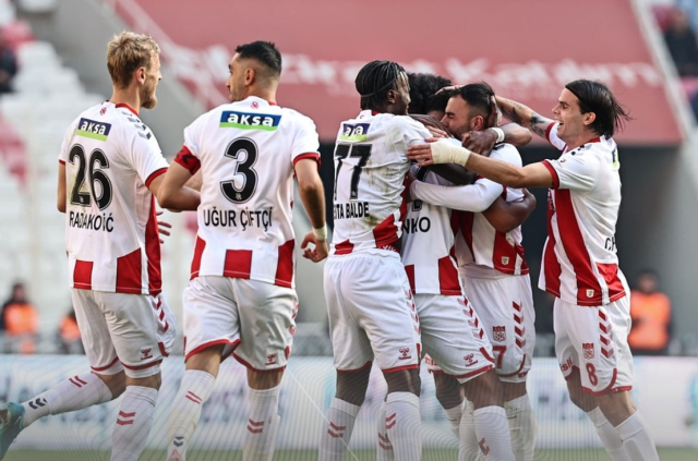 Fenerbahçe-Sivasspor maçı kaç kaç bitti? Fenerbahçe-Sivasspor maç sonucu!