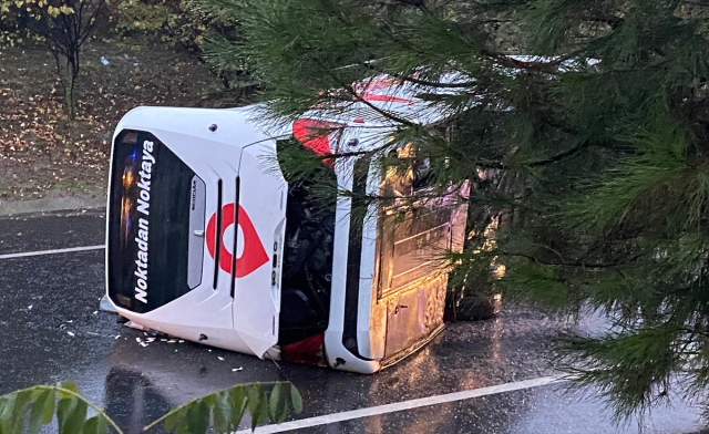 Esenler Otogar Bağlantı Yolu'nda Otobüs Devrildi: 2 Ölü, 15 Yaralı