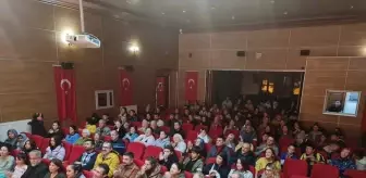 Nallıhan'da 'Komşu Köyün Delisi' Tiyatro Oyunu Sahnelendi